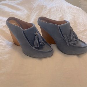 New without tags leather mules